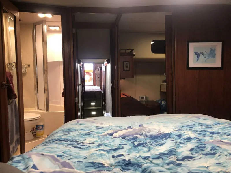 Slide: The Image of Bayliner 4550 Motoryacht 1985 - 4830971