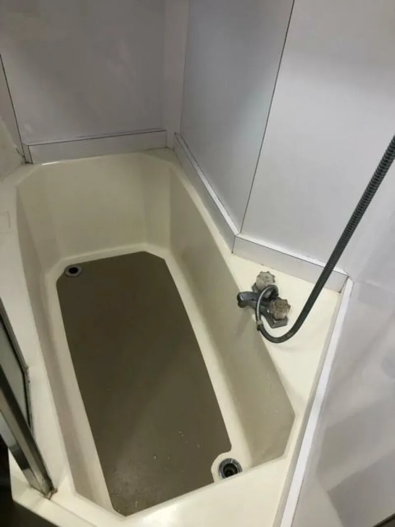 Slide: The Image of Bayliner 4550 Motoryacht 1985 - 4830650