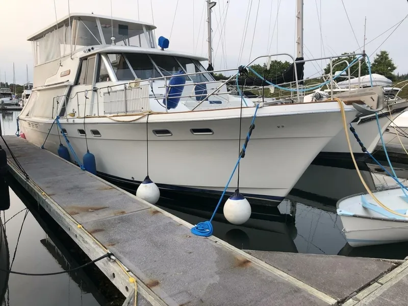Slide: The Image of Bayliner 4550 Motoryacht 1985 - 7515372