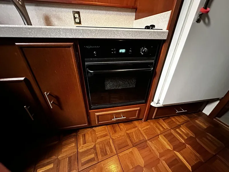 Slide: The Image of Post 43 Sport Fisherman 1985 - 4870608