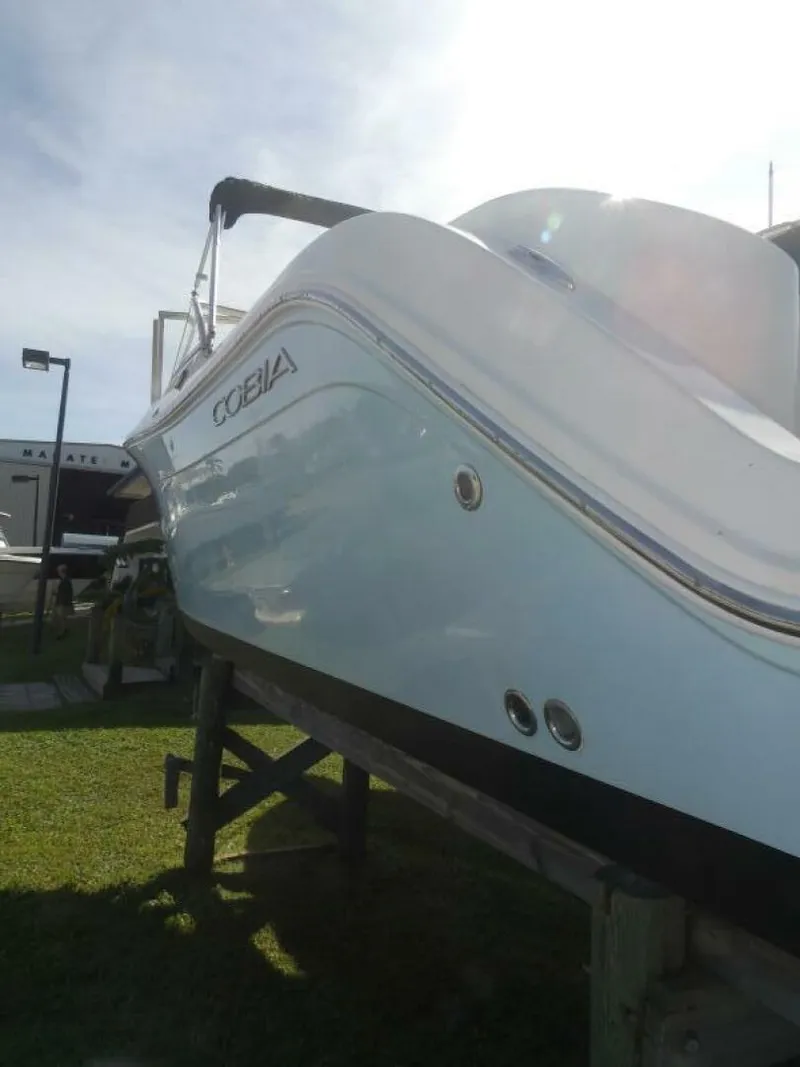 Slide: The Image of Cobia 220 Dual Console 2021 - 4856124