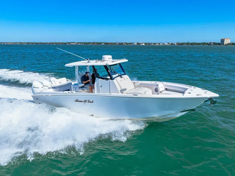 Slide: The Image of Fountain 32 NX 2023 - 4835513