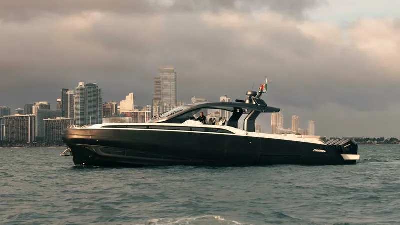 Slide: The Image of Sacs Rebel 55 2026 - 5446090