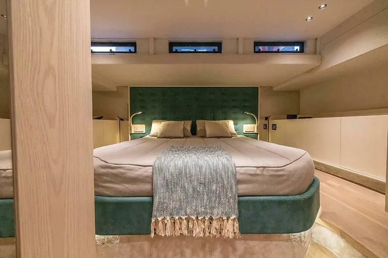 Slide: The Image of Sacs Rebel 55 2026 - 5446083