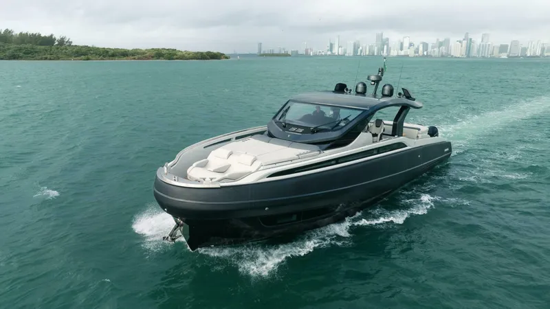 Slide: The Image of Sacs Rebel 55 2026 - 5446085