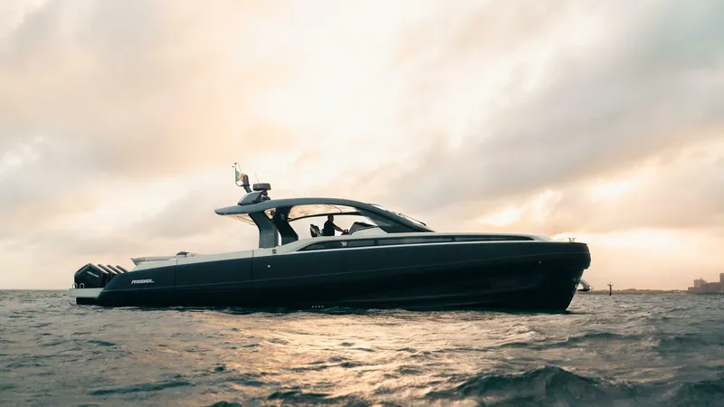 Slide: The Image of Sacs Rebel 55 2026 - 5446088