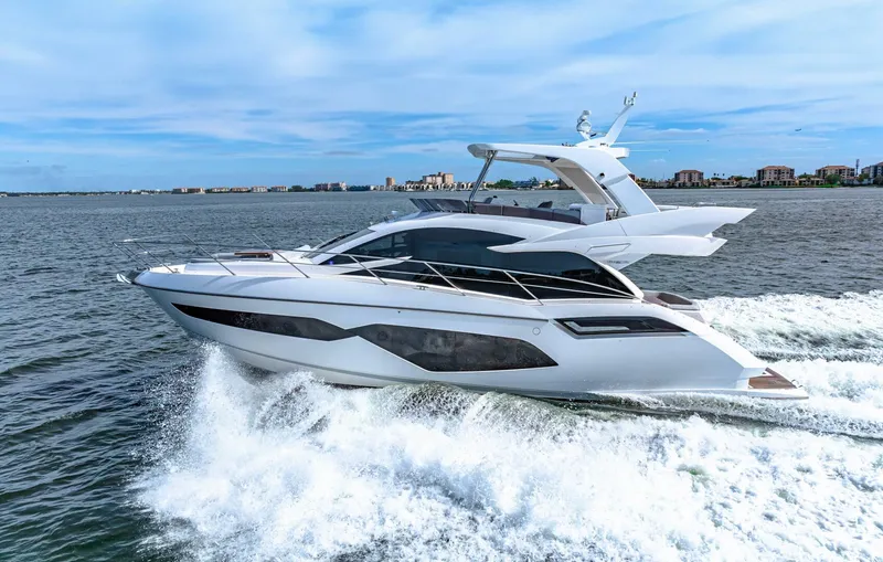 Slide: The Image of Sunseeker Manhattan 55 2021 - 4855396