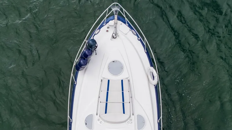 Slide: The Image of Monterey 335 Sport Yacht 2015 - 4836430