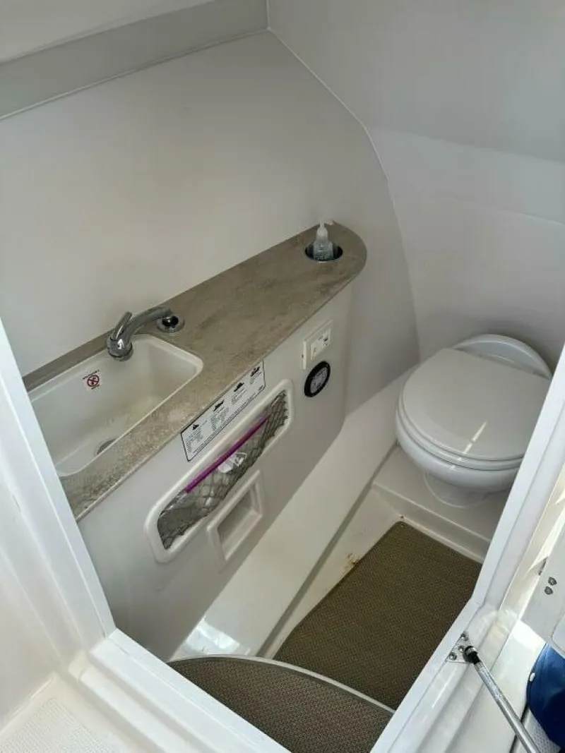 Slide: The Image of Sailfish 275 Dual Console 2018 - 4836741