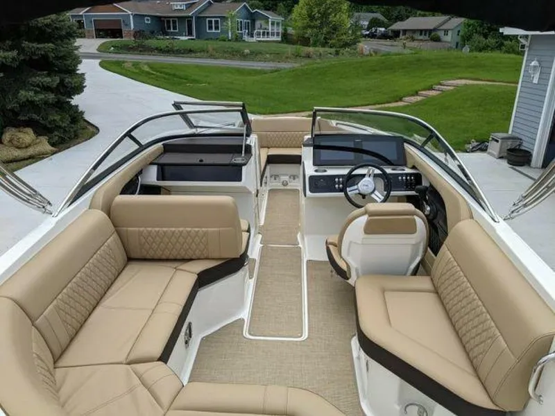 Slide: The Image of Sea Ray SLX 230 2021 - 4996968