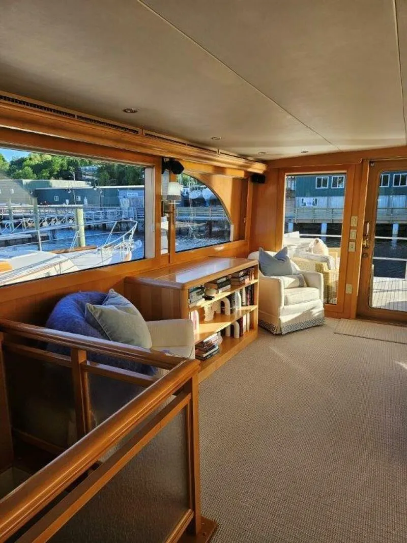 Slide: The Image of Hatteras 75 King and I - Salon 2001 Hatteras 75 King and I - 4855531