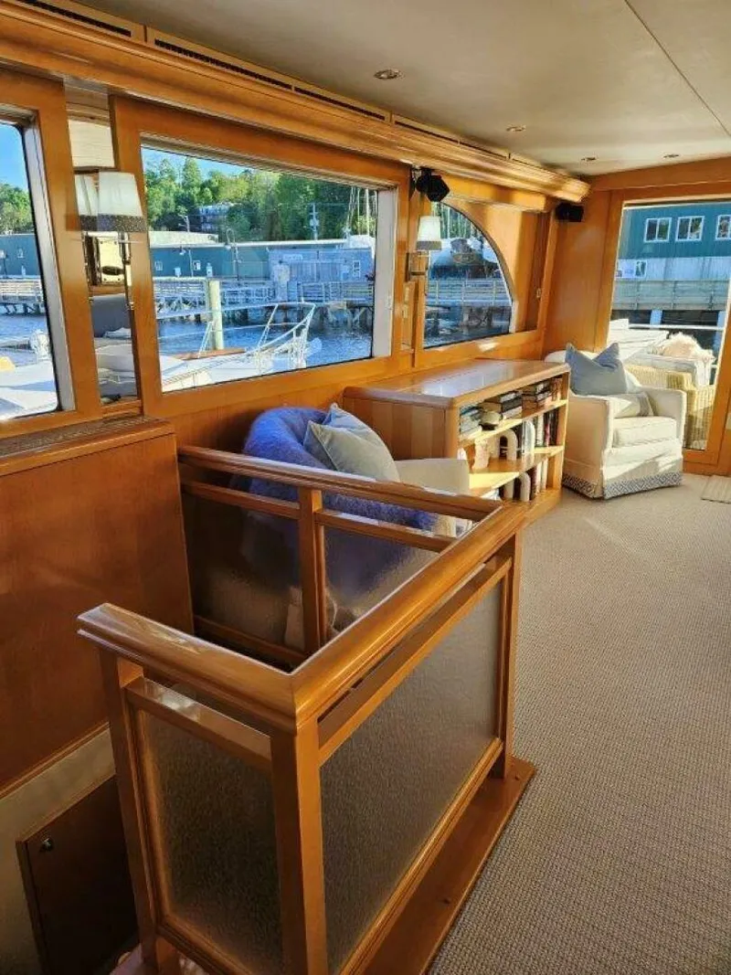 Slide: The Image of Hatteras 75 King and I - Salon 2001 Hatteras 75 King and I - 4855529