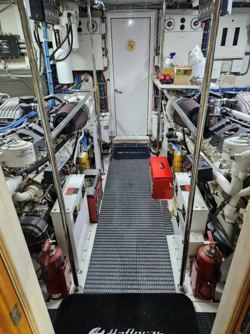 Slide: The Image of Hatteras 75 King and I - Engine Room 2001 Hatteras 75 King and I - 4855534