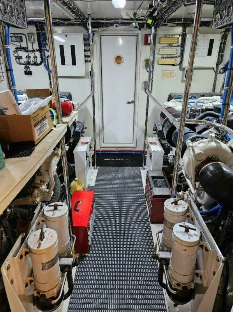 Slide: The Image of Hatteras 75 King and I - Engine Room 2001 Hatteras 75 King and I - 4855535