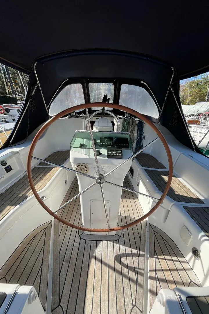 Slide: The Image of Beneteau 393 2001 - 4855676