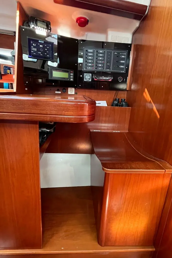 Slide: The Image of Beneteau 393 2001 - 4855702