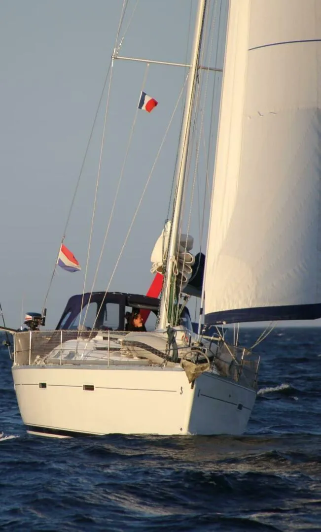 Slide: The Image of Beneteau 393 2001 - 4855726