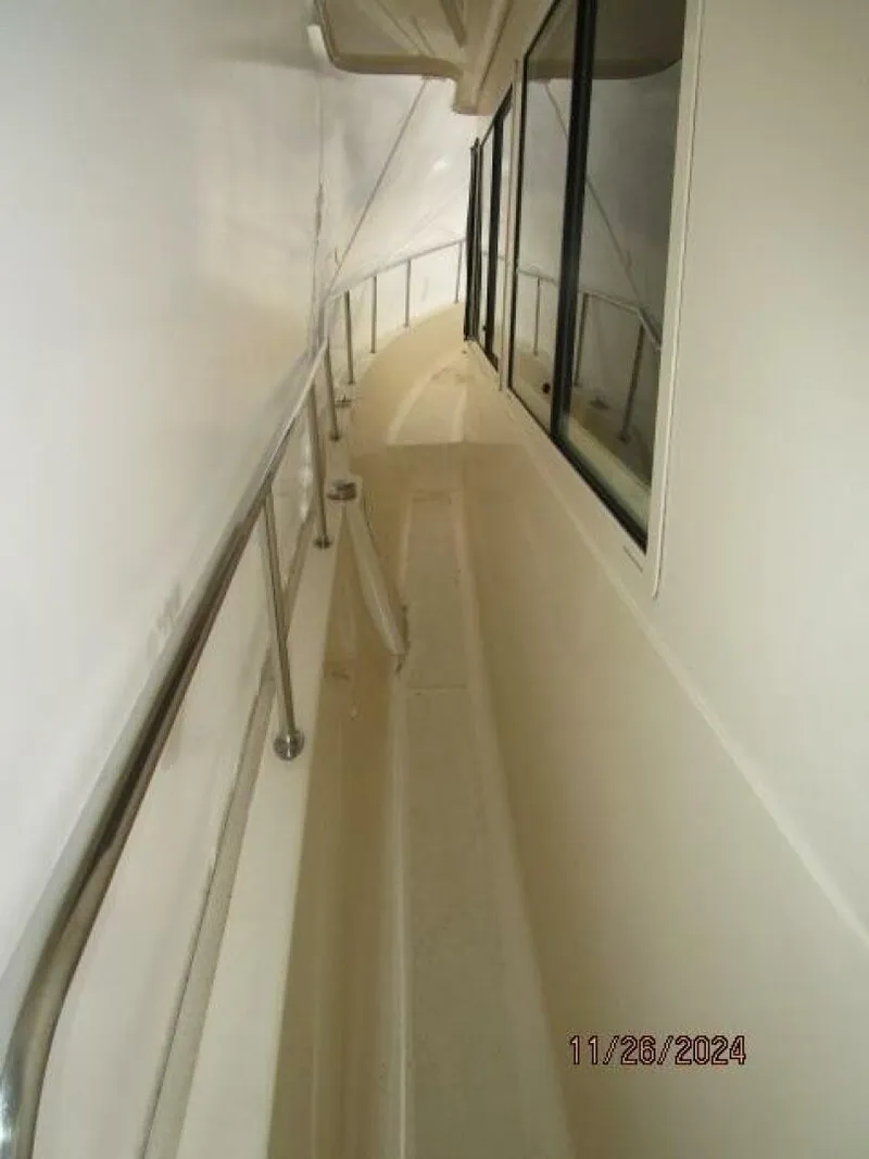 Slide: The Image of 34' Mainship port side deck1 - 4856833