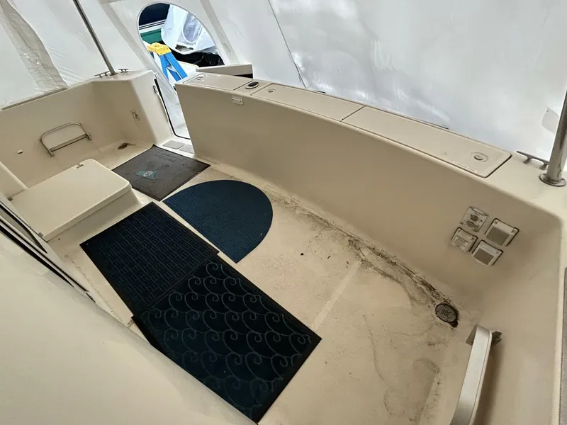 Slide: The Image of 34' Mainship aftdeck2 - 4856786