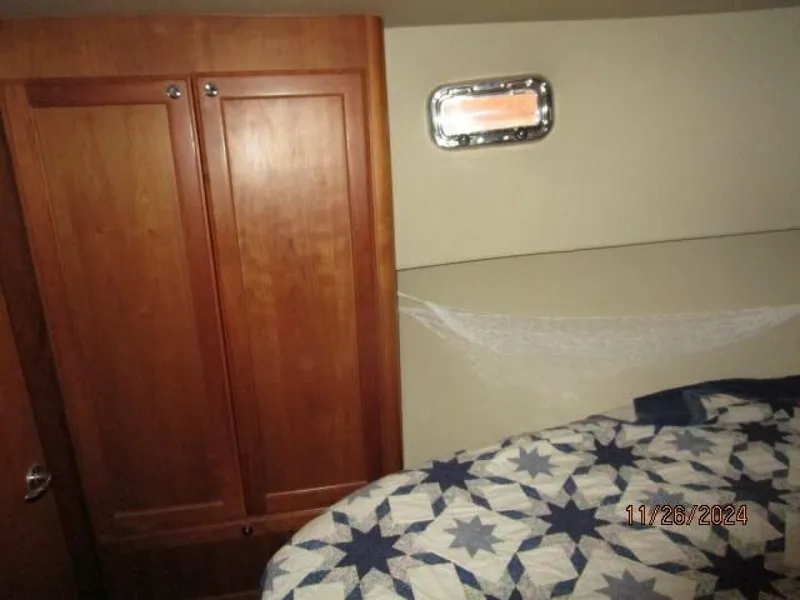 Slide: The Image of 34' Mainship stateroom port - 4856827