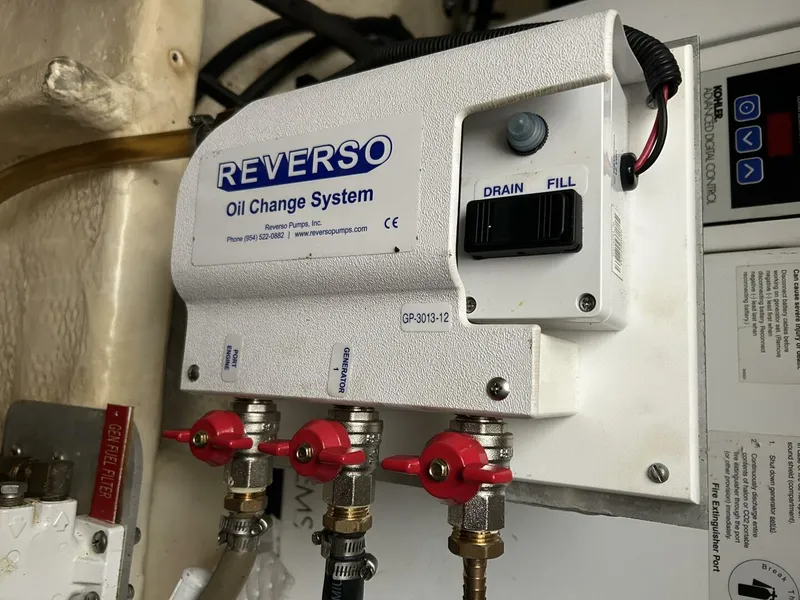 Slide: The Image of 34' Mainship oil change system - 4856829