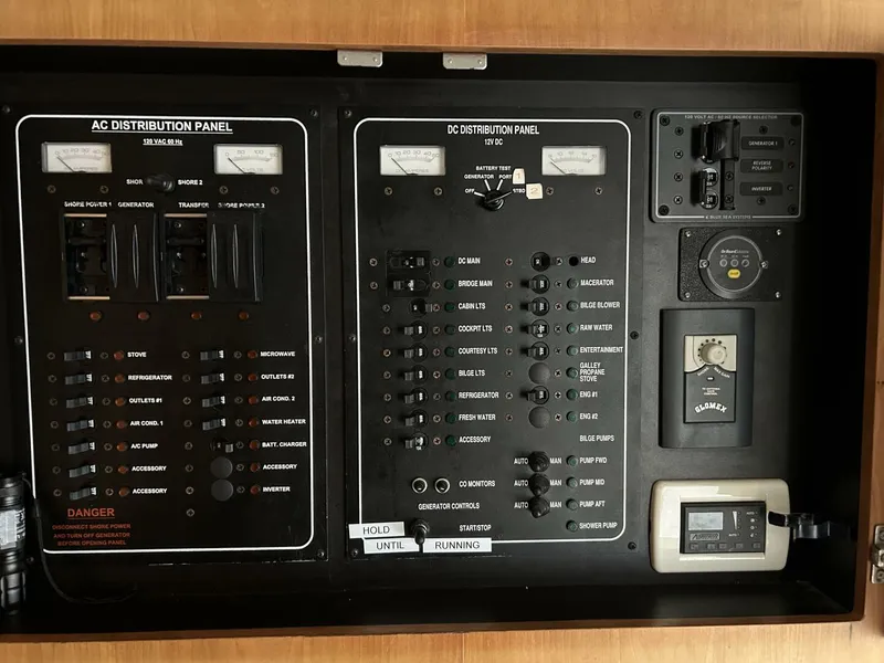 Slide: The Image of 34' Mainship salon electrical panel - 4856800