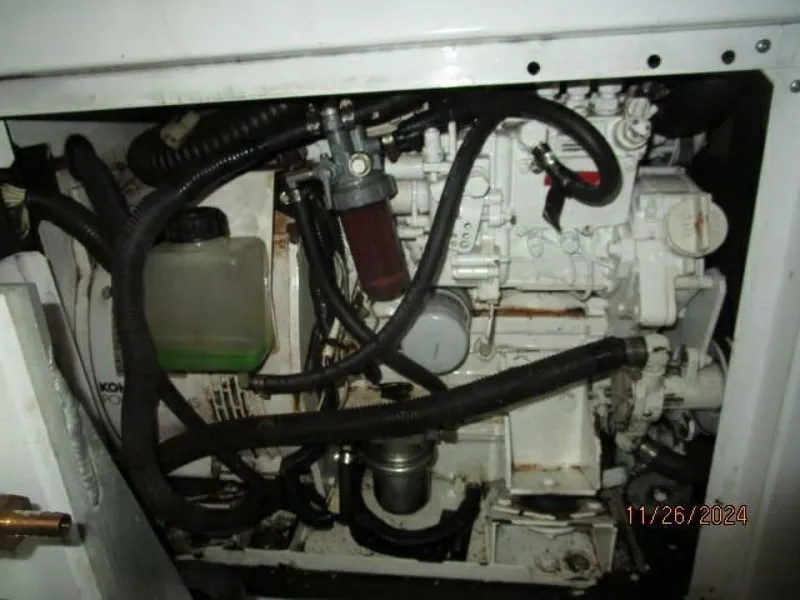 Slide: The Image of 34' Mainship generator - 4856808