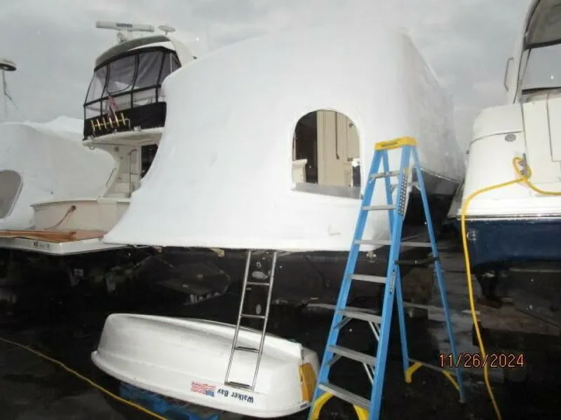 Slide: The Image of 34' Mainship hauled out6 - 4856815