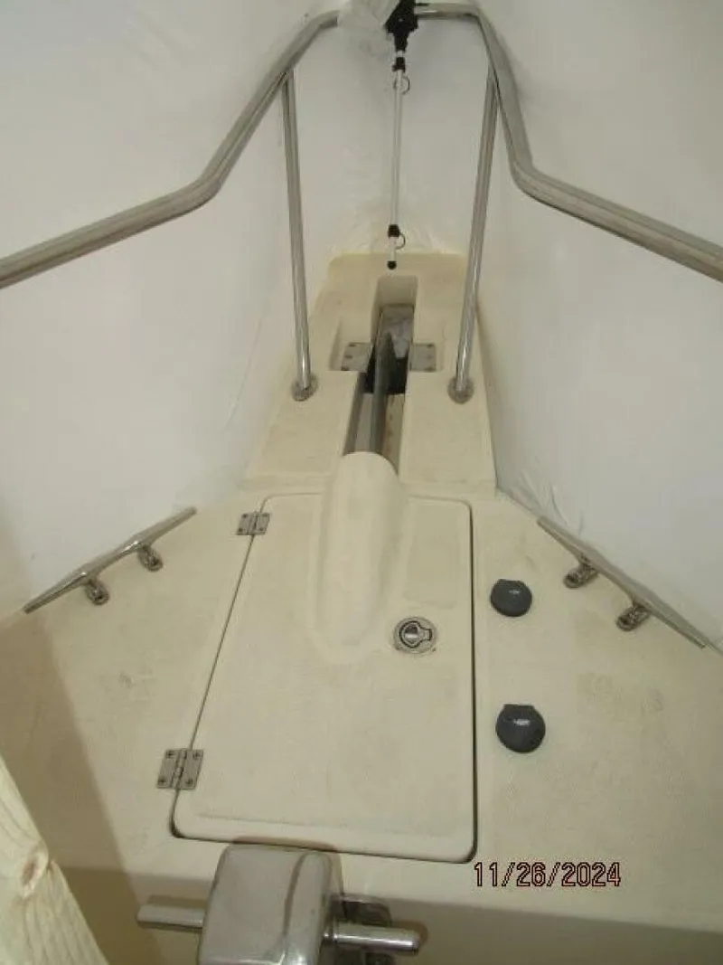 Slide: The Image of 34' Mainship anchor windlass1 - 4856792