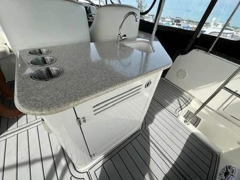 Slide: The Image of Silverton 43 Sport Bridge 2005 - 4960640