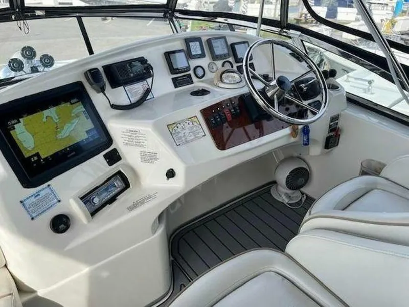 Slide: The Image of Silverton 43 Sport Bridge 2005 - 4960643