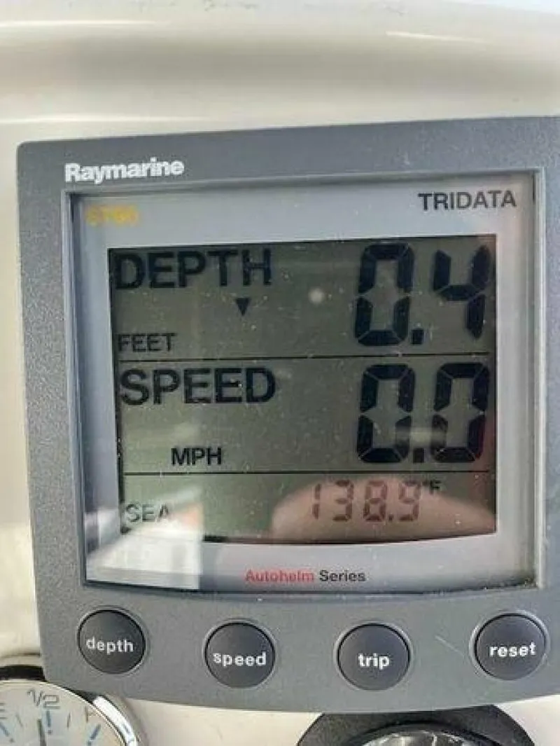 Slide: The Image of Silverton 43 Sport Bridge 2005 - 4960648