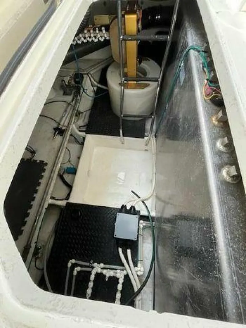 Slide: The Image of Silverton 43 Sport Bridge 2005 - 4960662