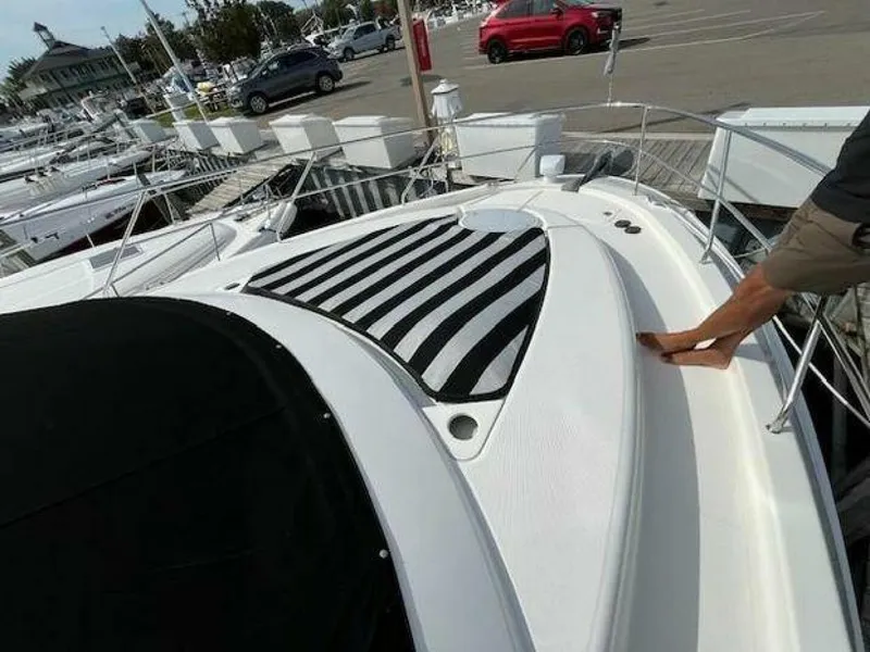 Slide: The Image of Silverton 43 Sport Bridge 2005 - 4960632