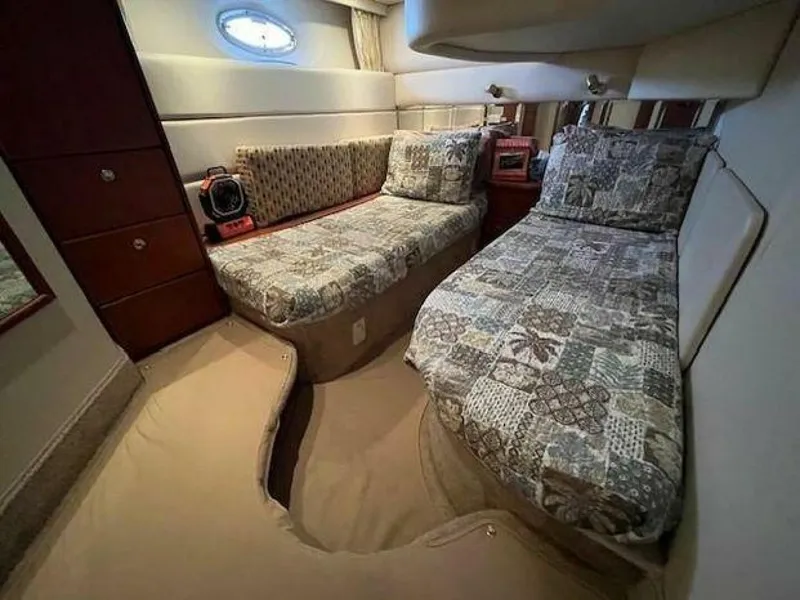 Slide: The Image of Silverton 43 Sport Bridge 2005 - 4960682