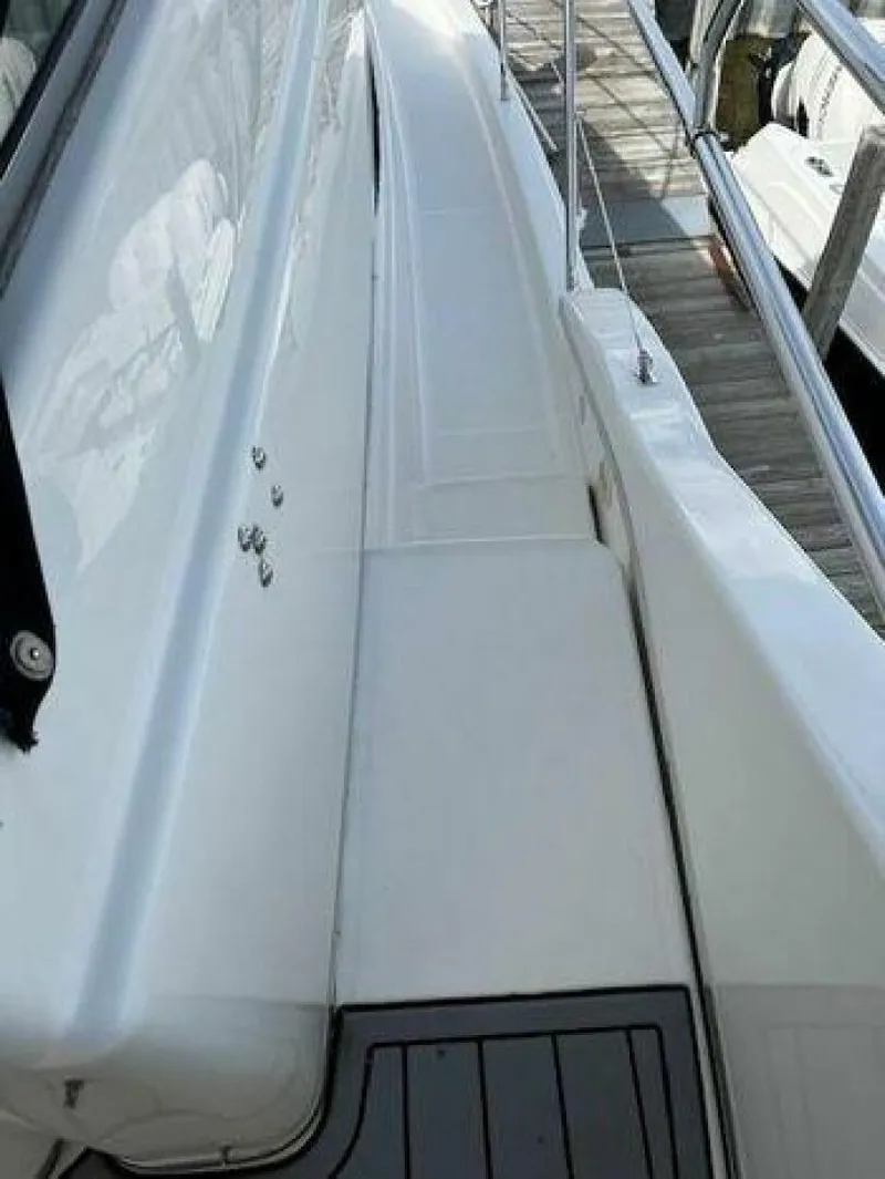 Slide: The Image of Silverton 43 Sport Bridge 2005 - 4960634