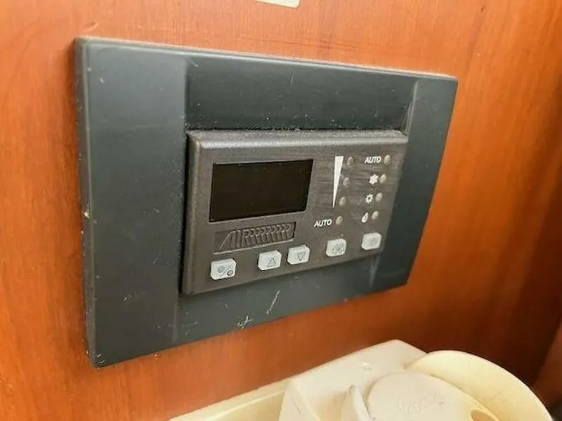 Slide: The Image of Silverton 43 Sport Bridge 2005 - 4960699