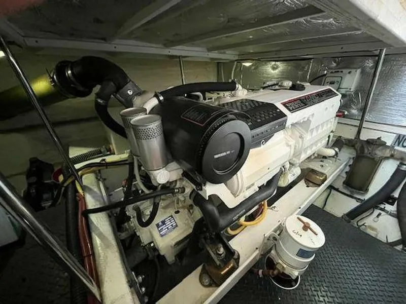 Slide: The Image of Silverton 43 Sport Bridge 2005 - 4960708