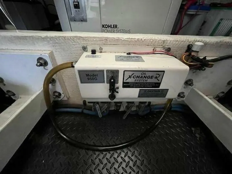 Slide: The Image of Silverton 43 Sport Bridge 2005 - 4960709