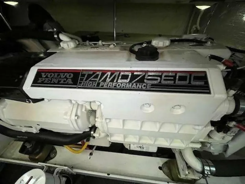 Slide: The Image of Silverton 43 Sport Bridge 2005 - 4960711