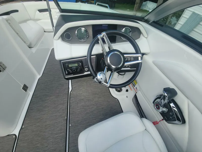 Slide: The Image of Four Winns HD3 2022 - 5680909