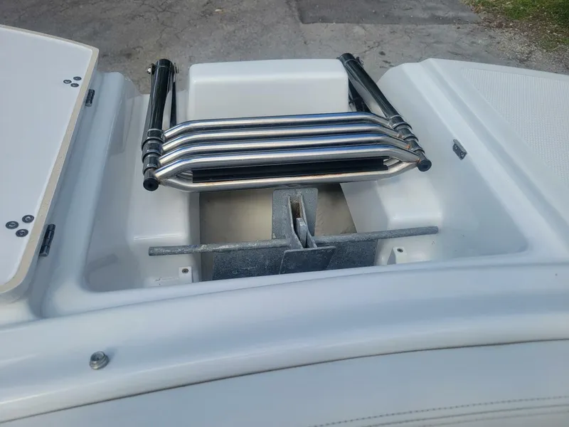 Slide: The Image of Four Winns HD3 2022 - 5680924