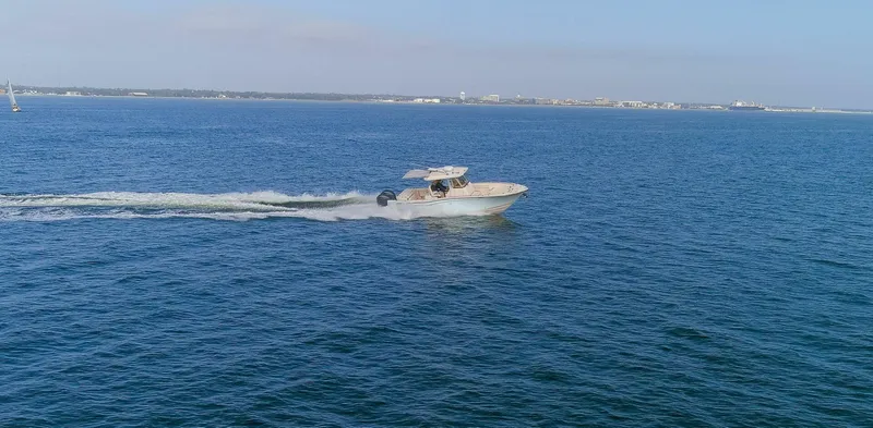 Slide: The Image of 2022 32 Grady White Canyon 326 Running (6) - 4896744