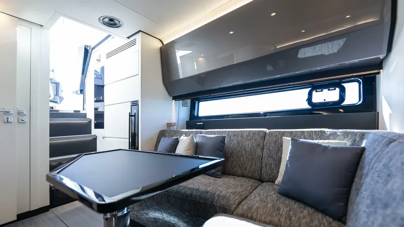 Slide: The Image of Azimut Verve 47 2022 - 4858328