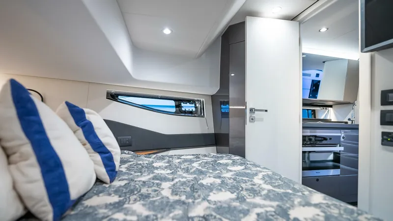 Slide: The Image of Azimut Verve 47 2022 - 4858338