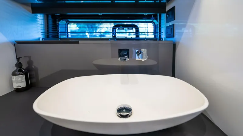 Slide: The Image of Azimut Verve 47 2022 - 4858331