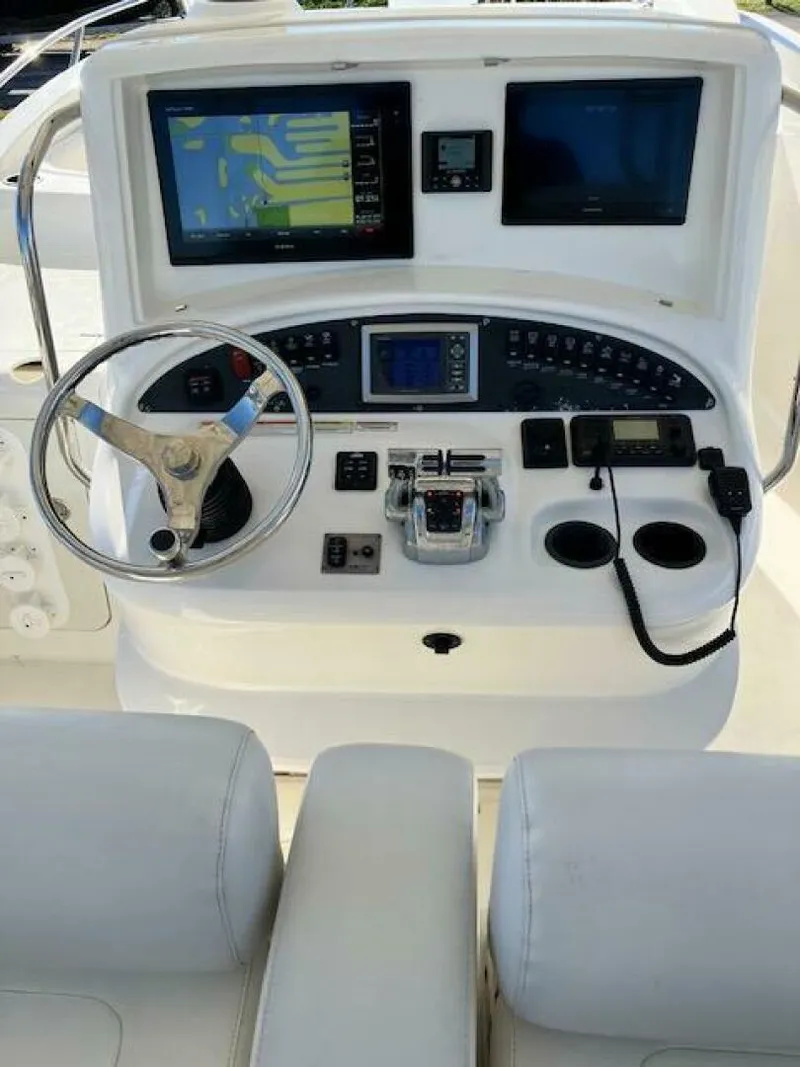 Slide: The Image of Boston Whaler 320 Outrage 2008 - 4859246