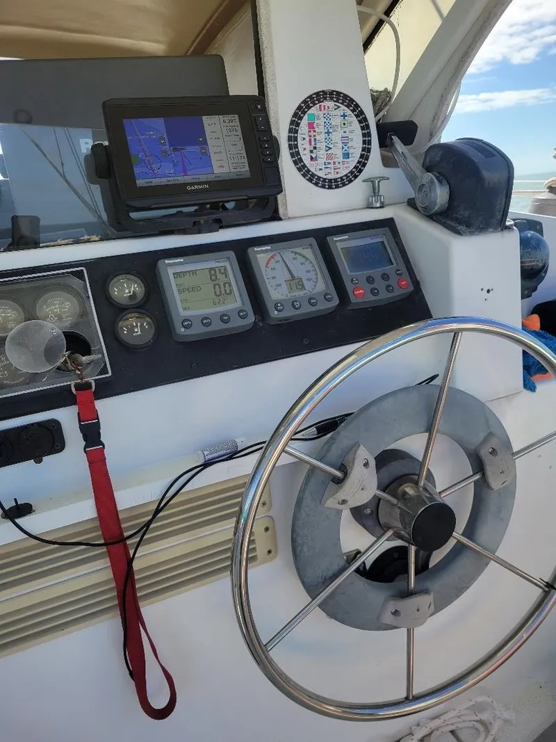 Slide: The Image of Used Sail Catamaran for sale 2006 PERFORMANCE CRUISING Gemini 105Mc - LE REVE - 4859376