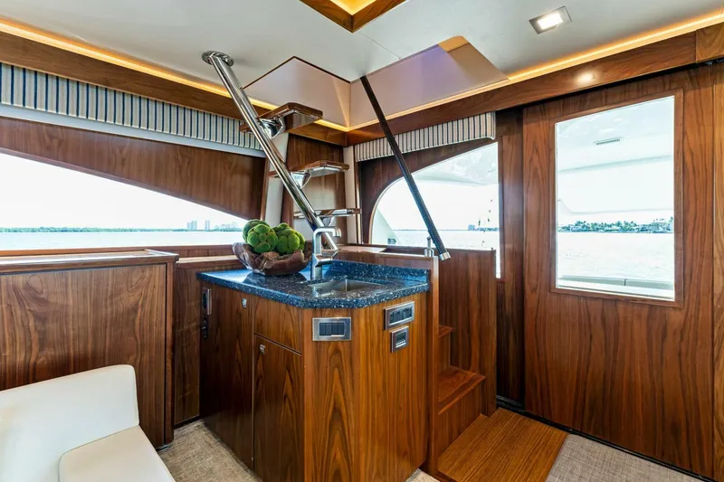 Slide: The Image of 2017 Viking 92 Enclosed Bridge "Aussie Rules" - 4861018