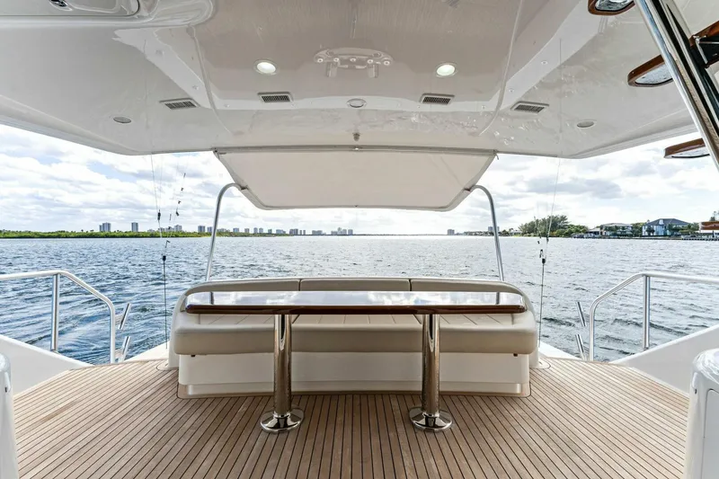 Slide: The Image of 2017 Viking 92 Enclosed Bridge "Aussie Rules" - 4861099